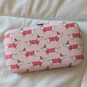 💚5/$20💚Pink Dachshund Print Mini Manicure Holder